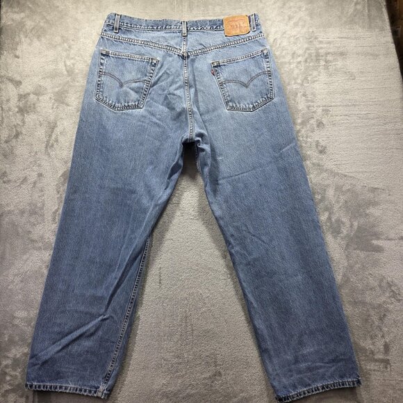 Levis 569 Jeans Mens 40x32 Blue Light Wash Loose Straight Fit Zip Fly 5 Pocket - Picture 2 of 10